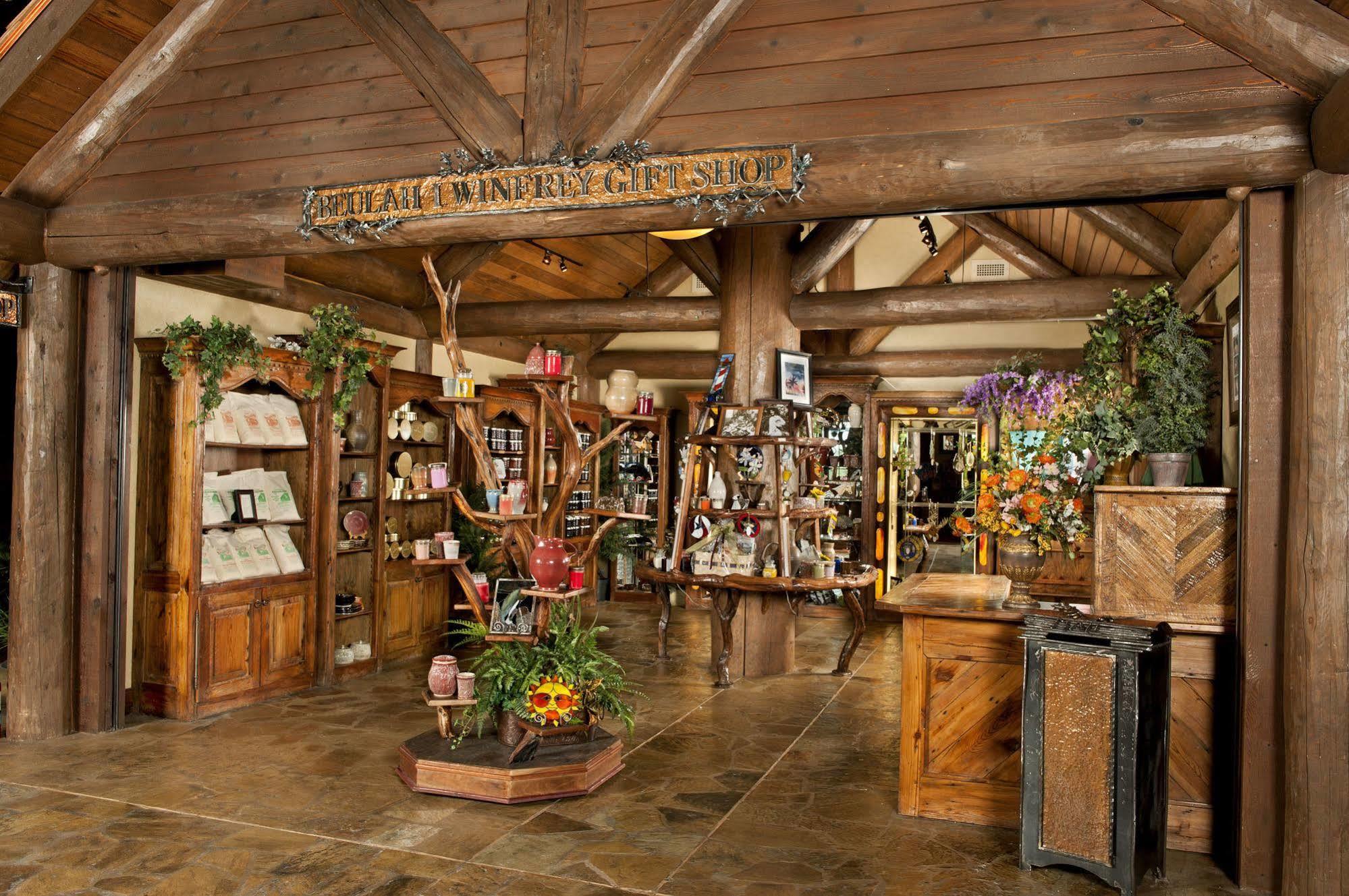 Апартаменты The Keeter Center At College Of The Ozarks Холлистер Экстерьер фото